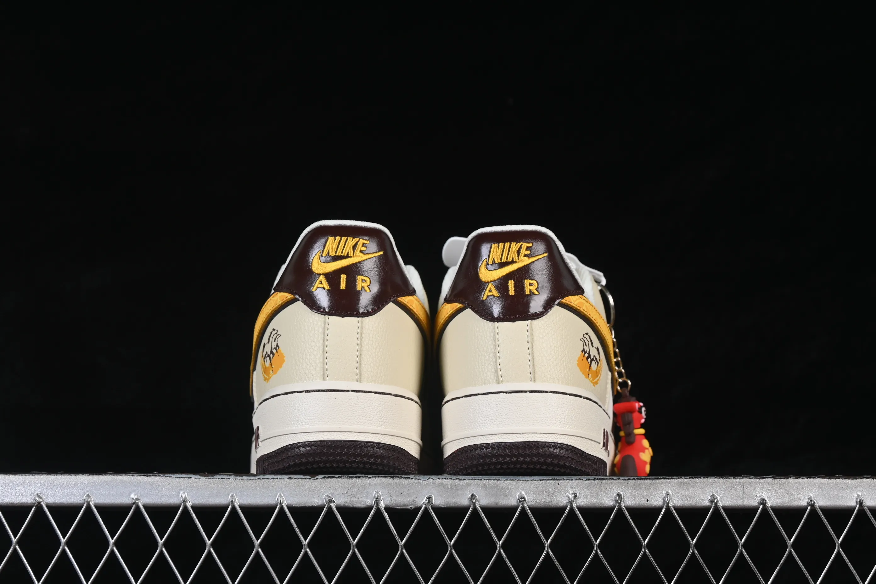 All categories Nk Air Force 1 Air Force series Nk Air Force 1 Low Air Force low-top Nike Air Force 1'07 Low Year of the Horse limited edition Apricot gold pattern Air Force 1 low-top casual sneakers NH0601-504